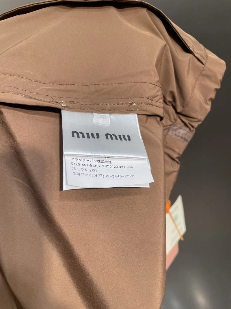 Versatile Miu Miu Outwear 159115