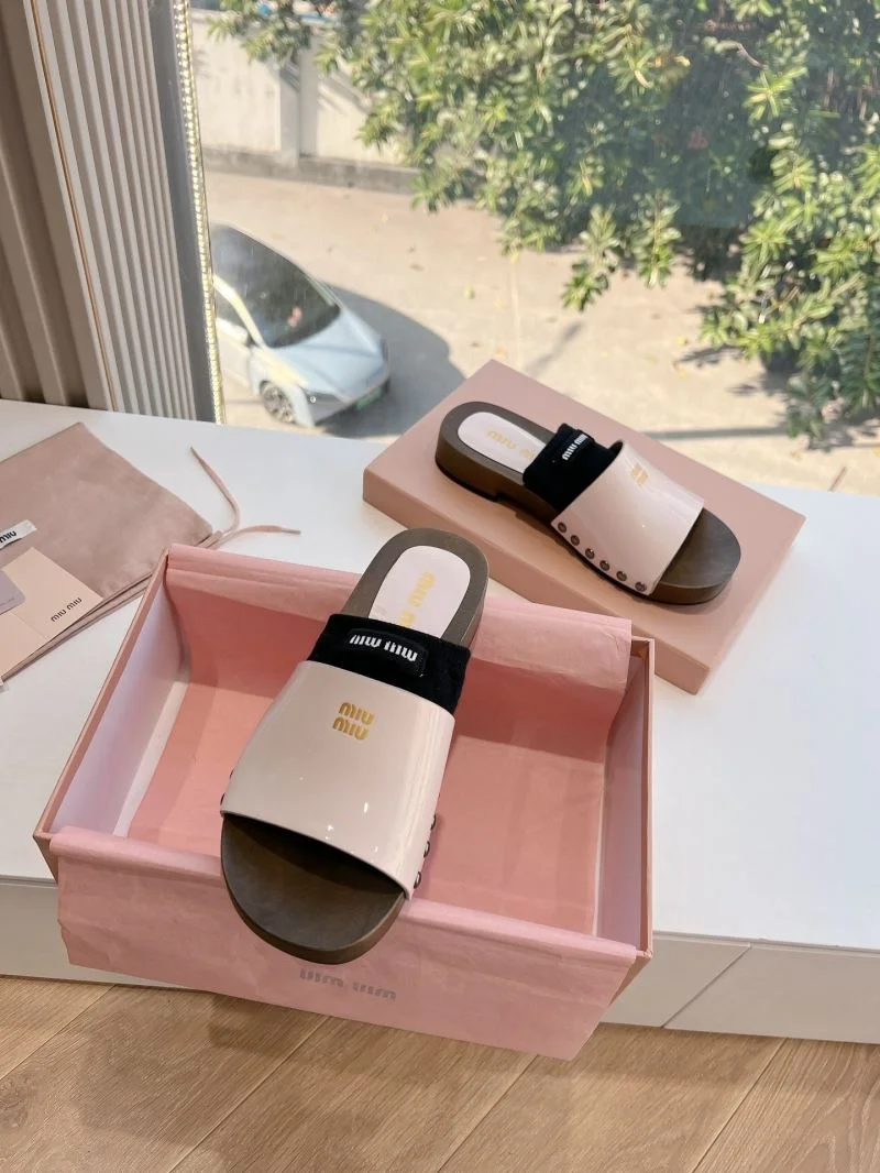 EyeCatching Miu Miu Sandals 7563