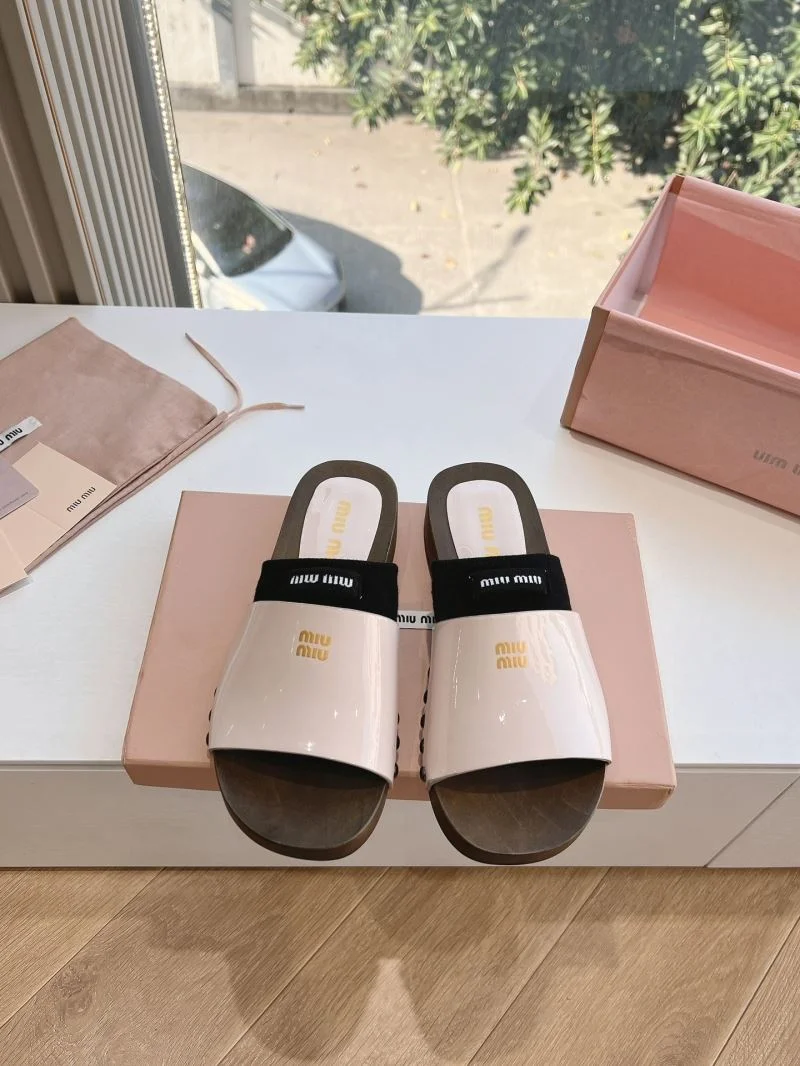 EyeCatching Miu Miu Sandals 7563