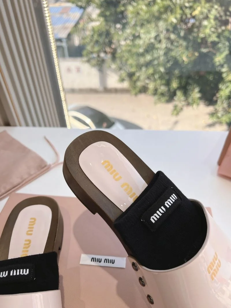 EyeCatching Miu Miu Sandals 7563
