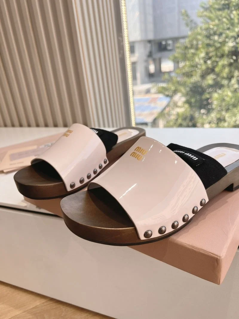 EyeCatching Miu Miu Sandals 7563