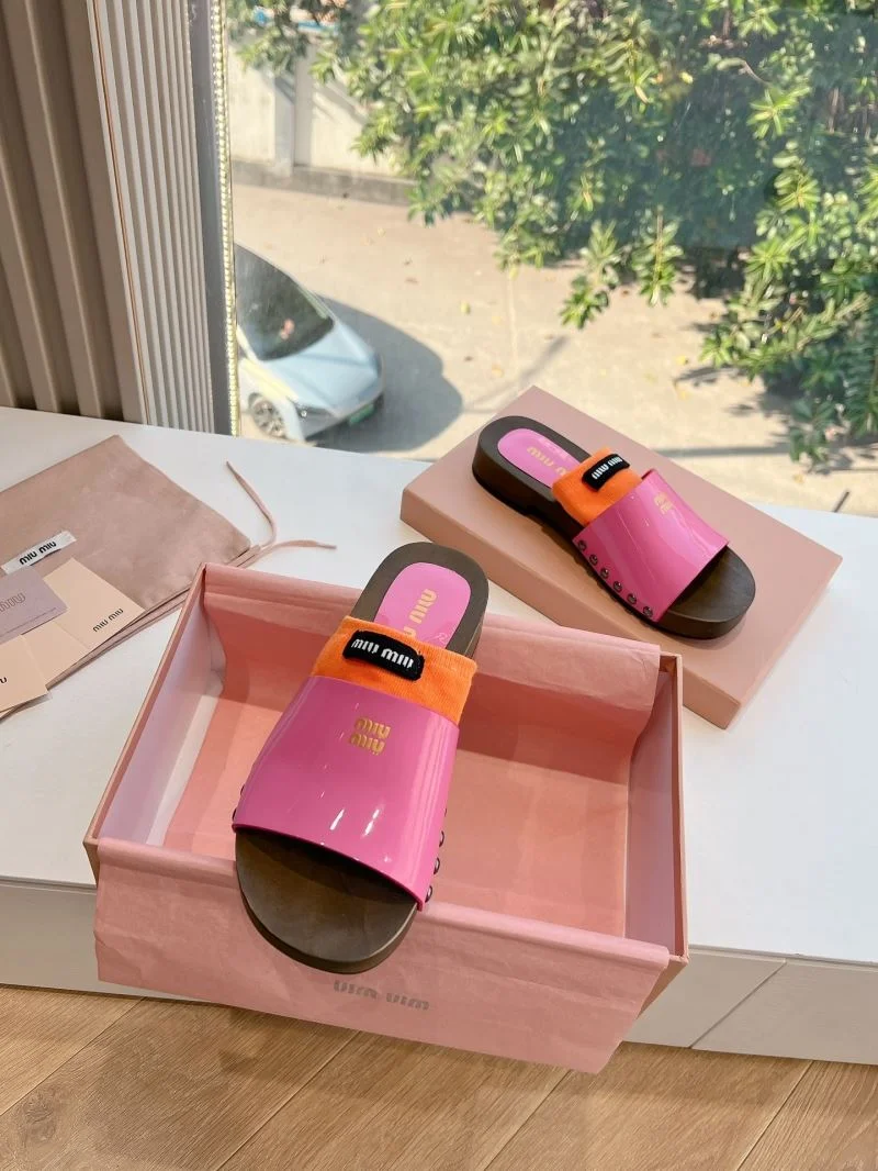 Miu Miu Sandals UrbanStyle 7558