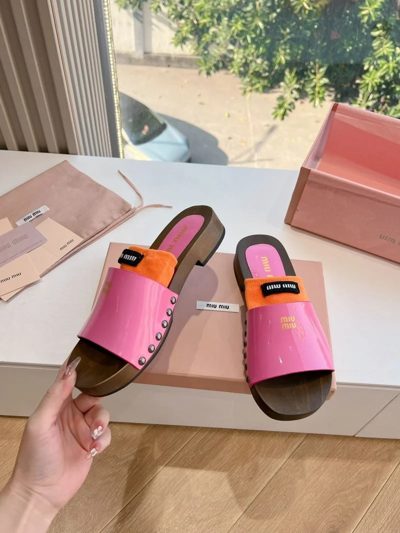 Miu Miu Sandals UrbanStyle 7558
