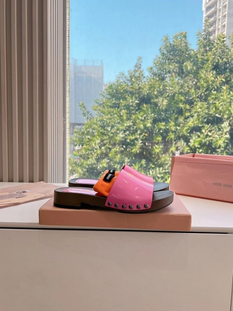 Miu Miu Sandals UrbanStyle 7558