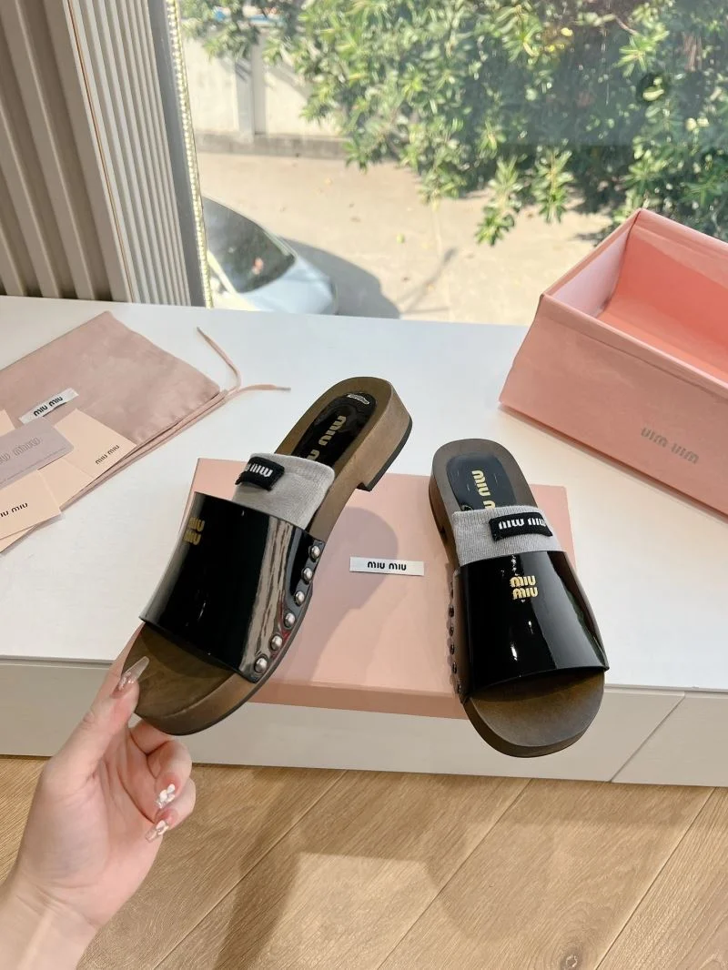 Chic Miu Miu Sandals 7561