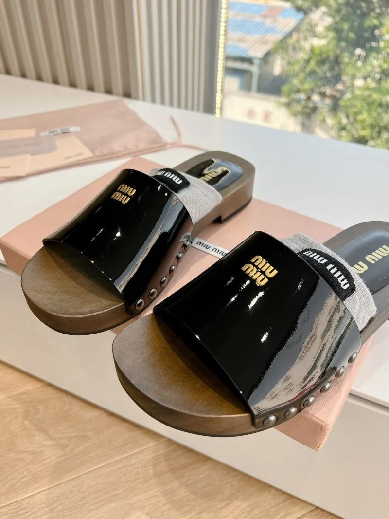Chic Miu Miu Sandals 7561