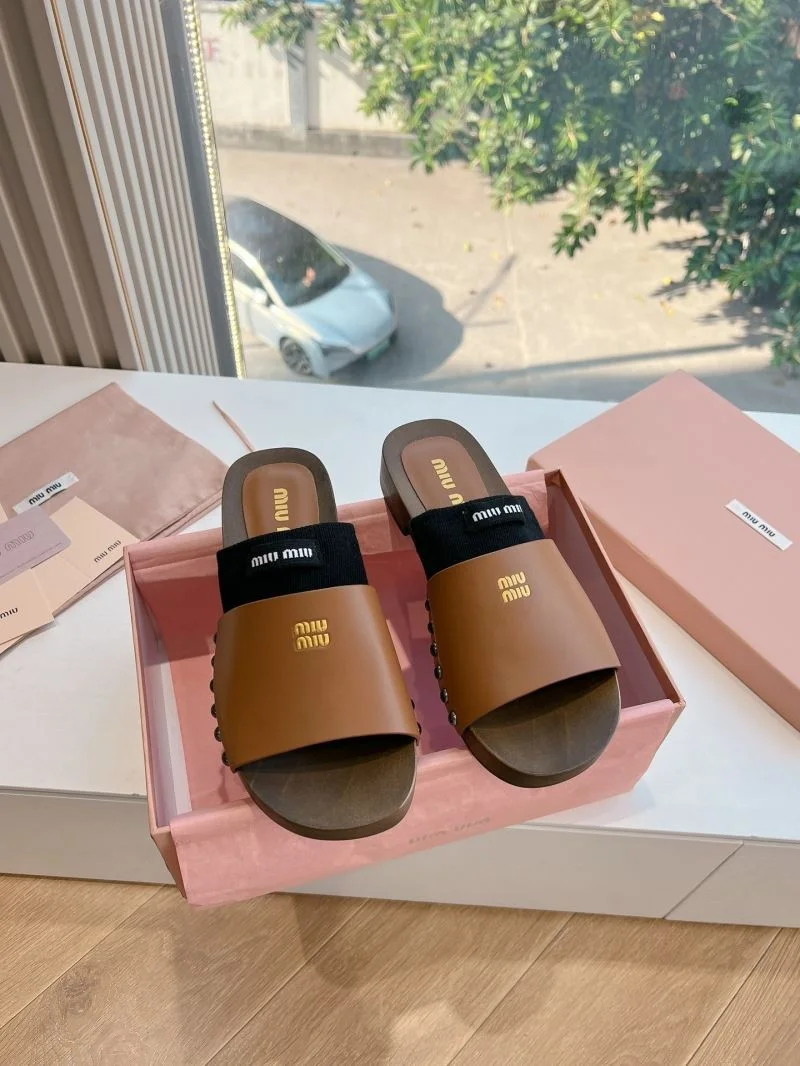 Miu Miu Sandals Lightweight 7574