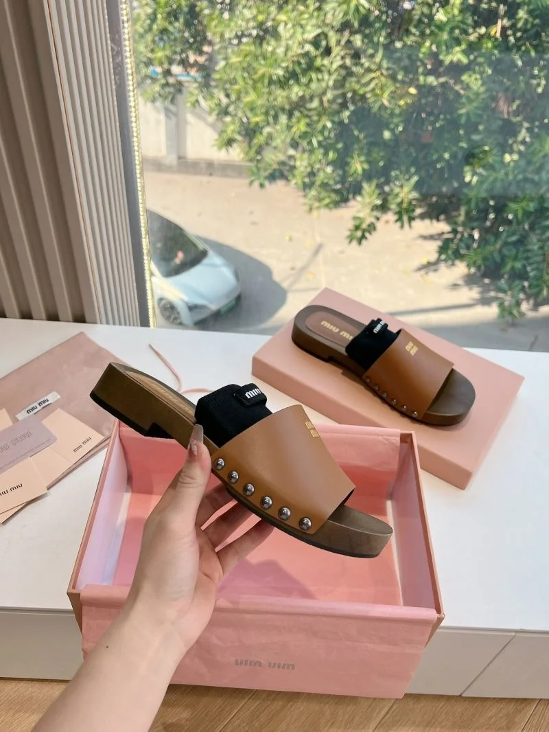 Miu Miu Sandals Lightweight 7574