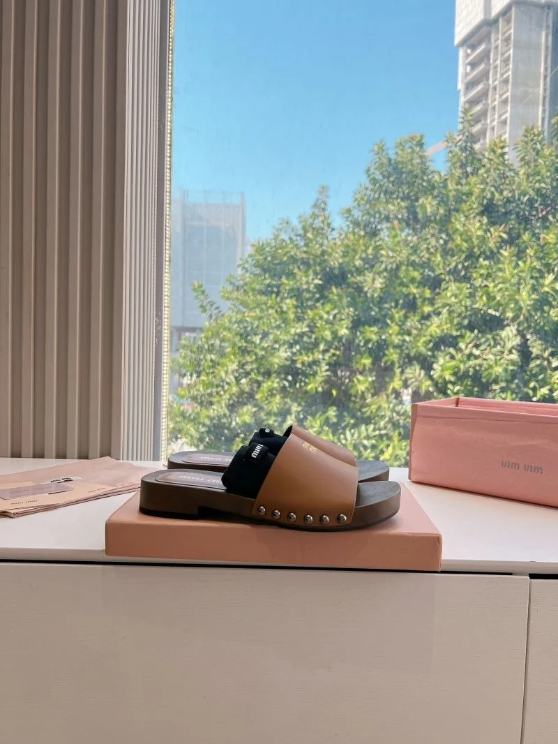 Miu Miu Sandals Lightweight 7574