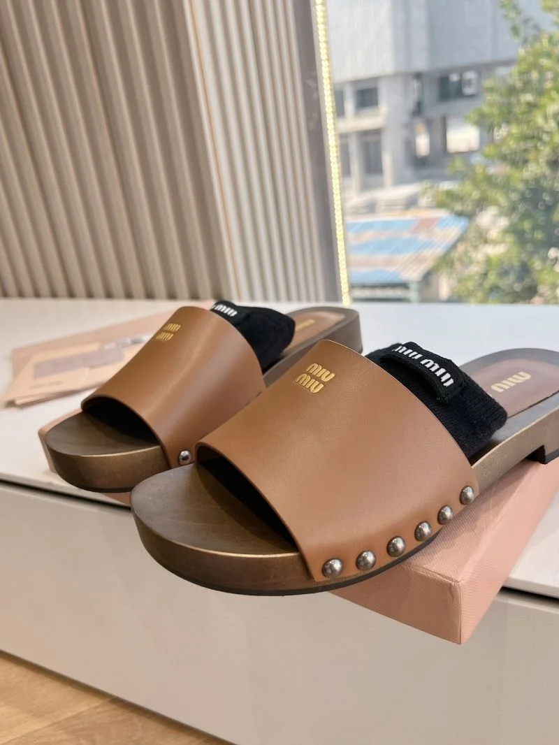 Miu Miu Sandals Lightweight 7574