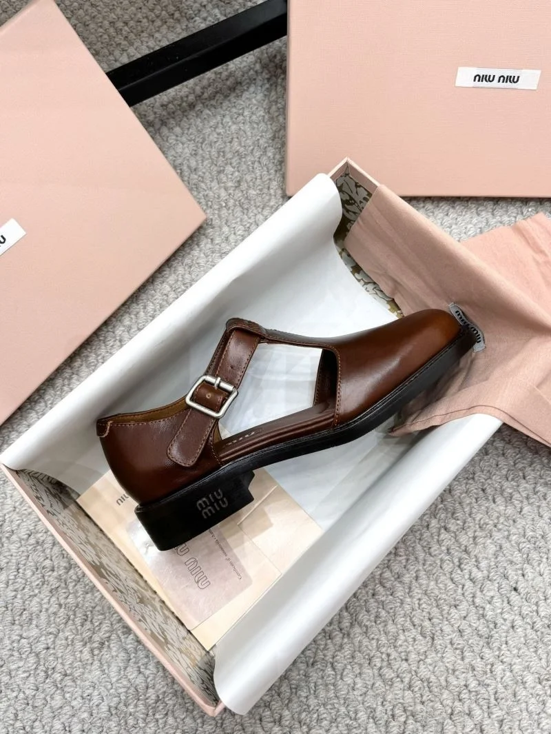 Miu Miu Sandals OnTrend 7547