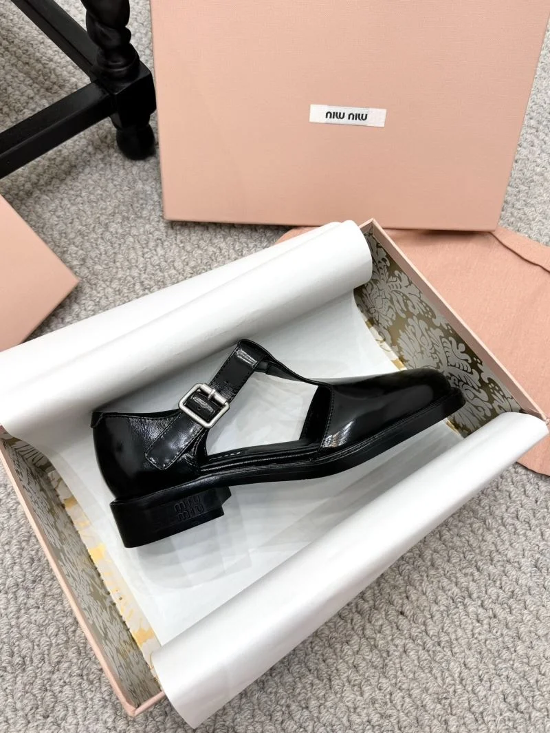 Miu Miu Sandals Modern 7568