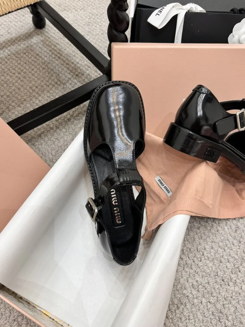 Miu Miu Sandals Modern 7568