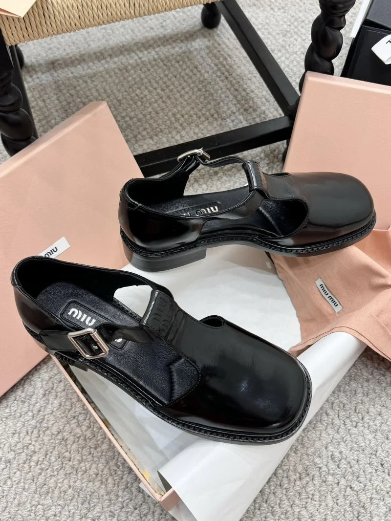 Miu Miu Sandals Modern 7568