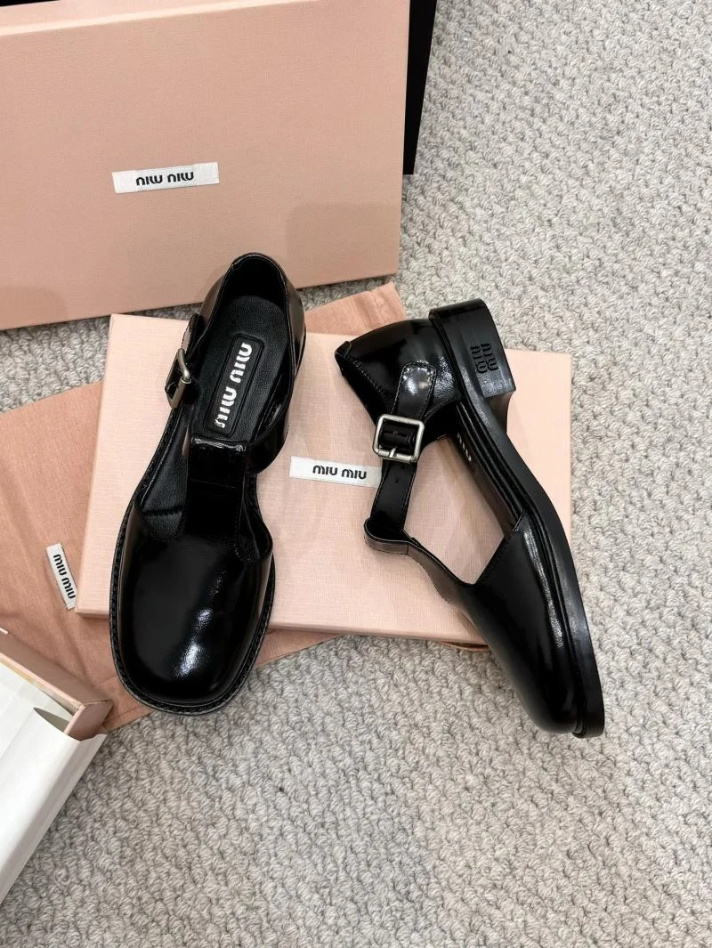 Miu Miu Sandals Modern 7568