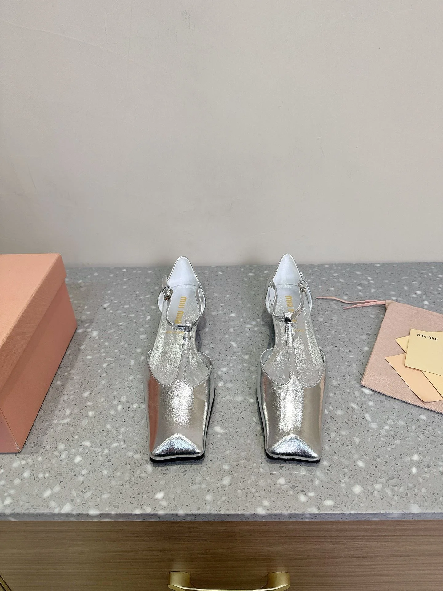 Miu Miu Sandals Modern 7530