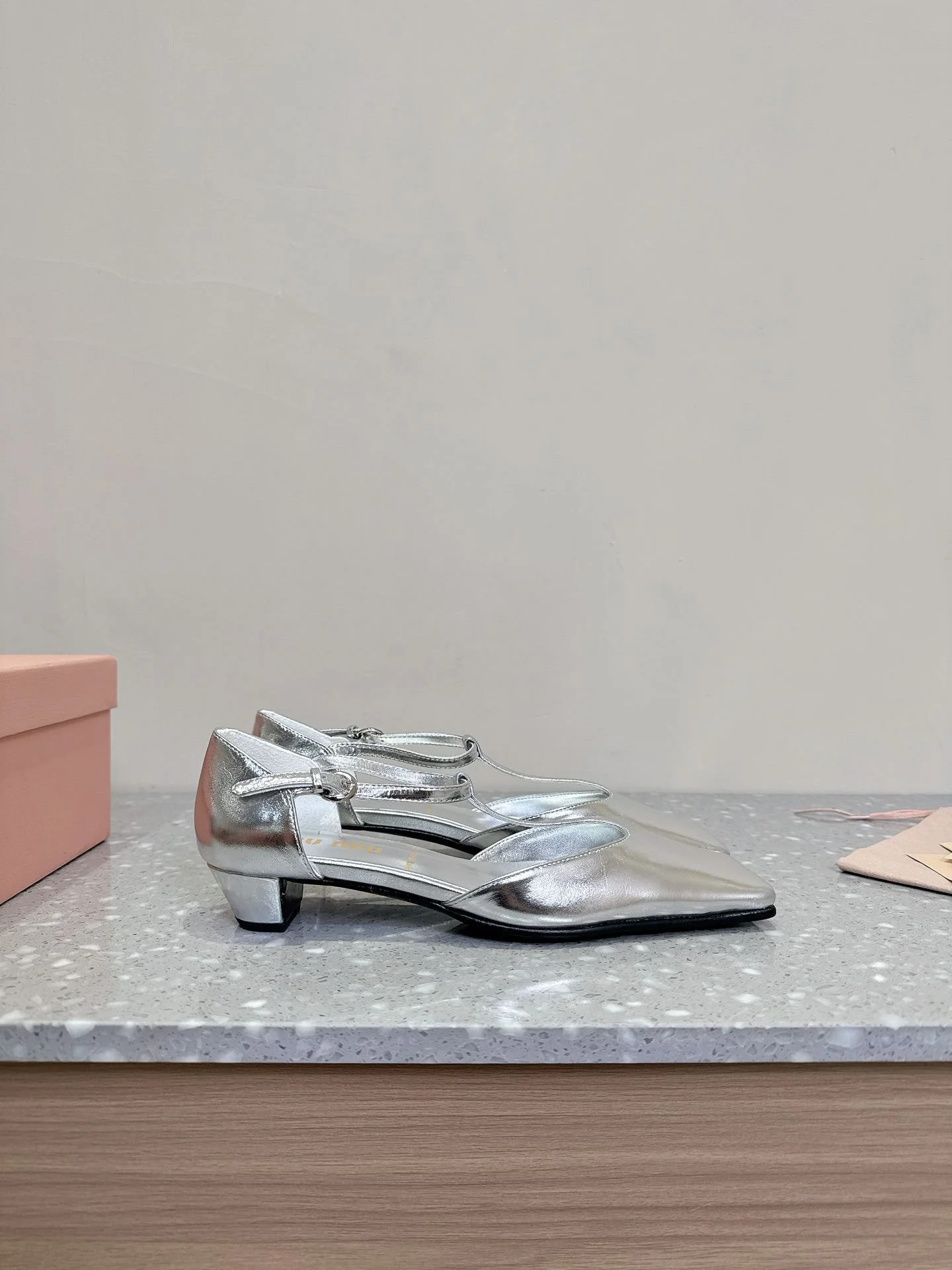 Miu Miu Sandals Modern 7530