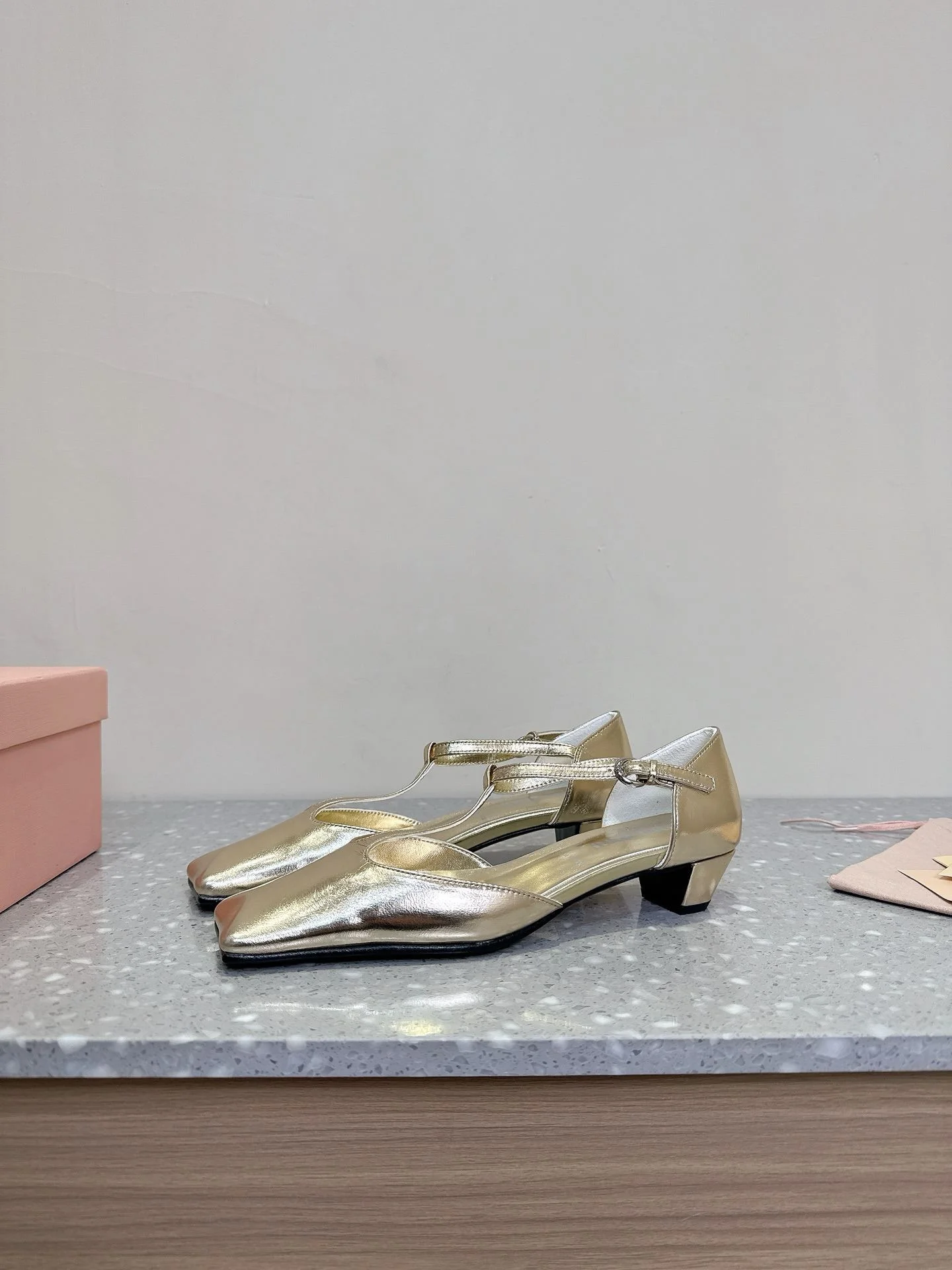 Miu Miu Sandals Trendsetting 7531
