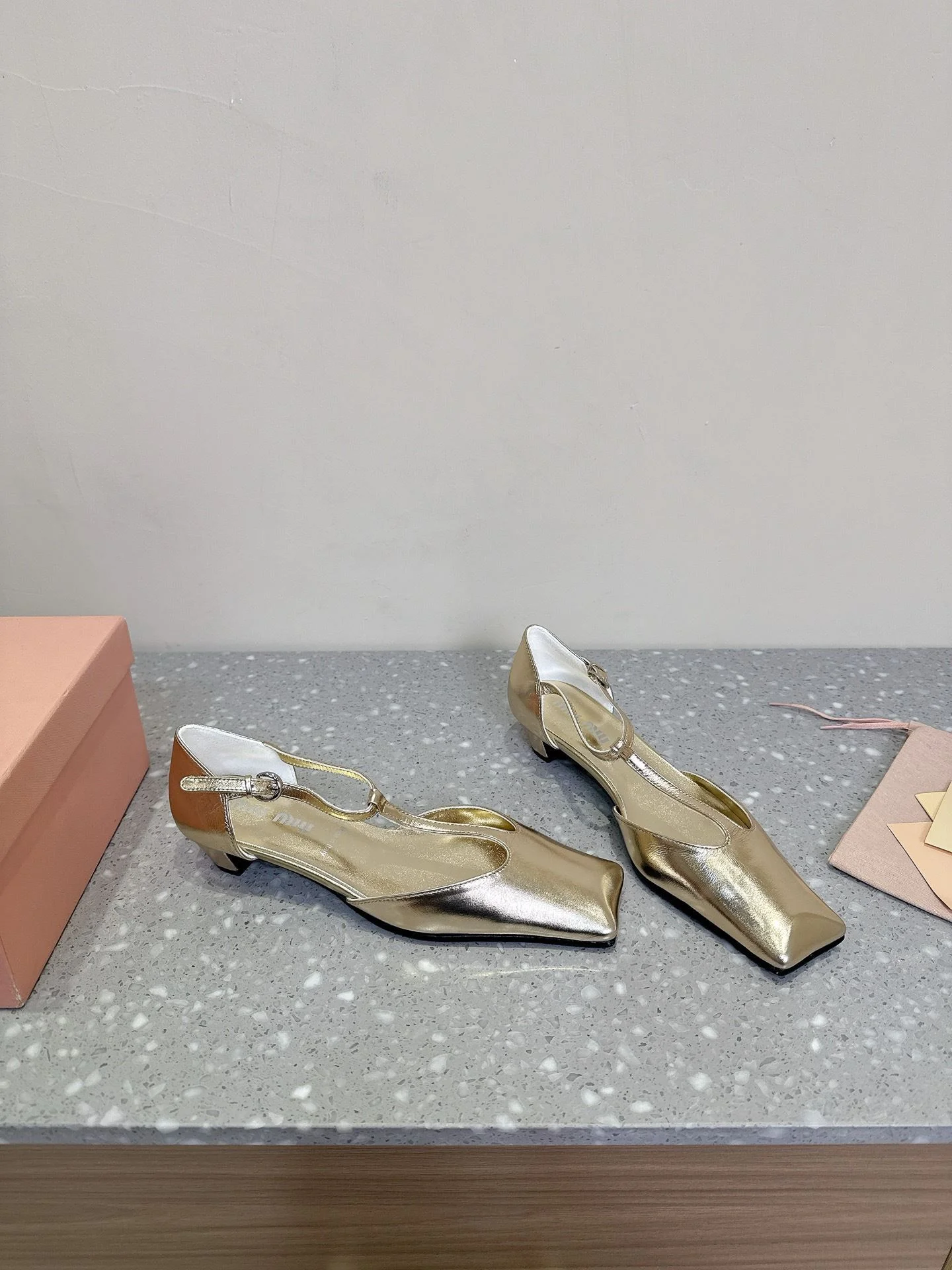 Miu Miu Sandals Trendsetting 7531