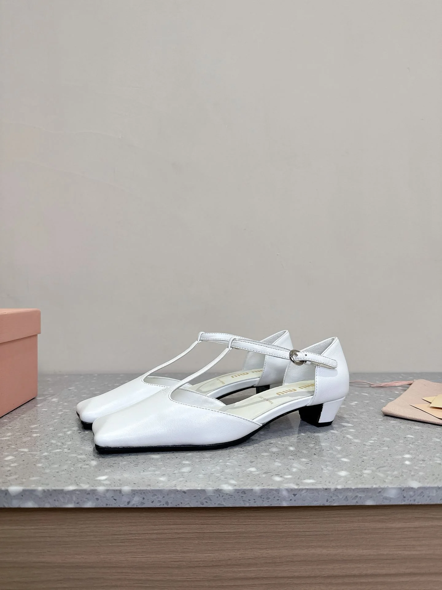 Miu Miu Sandals Efficient 7562