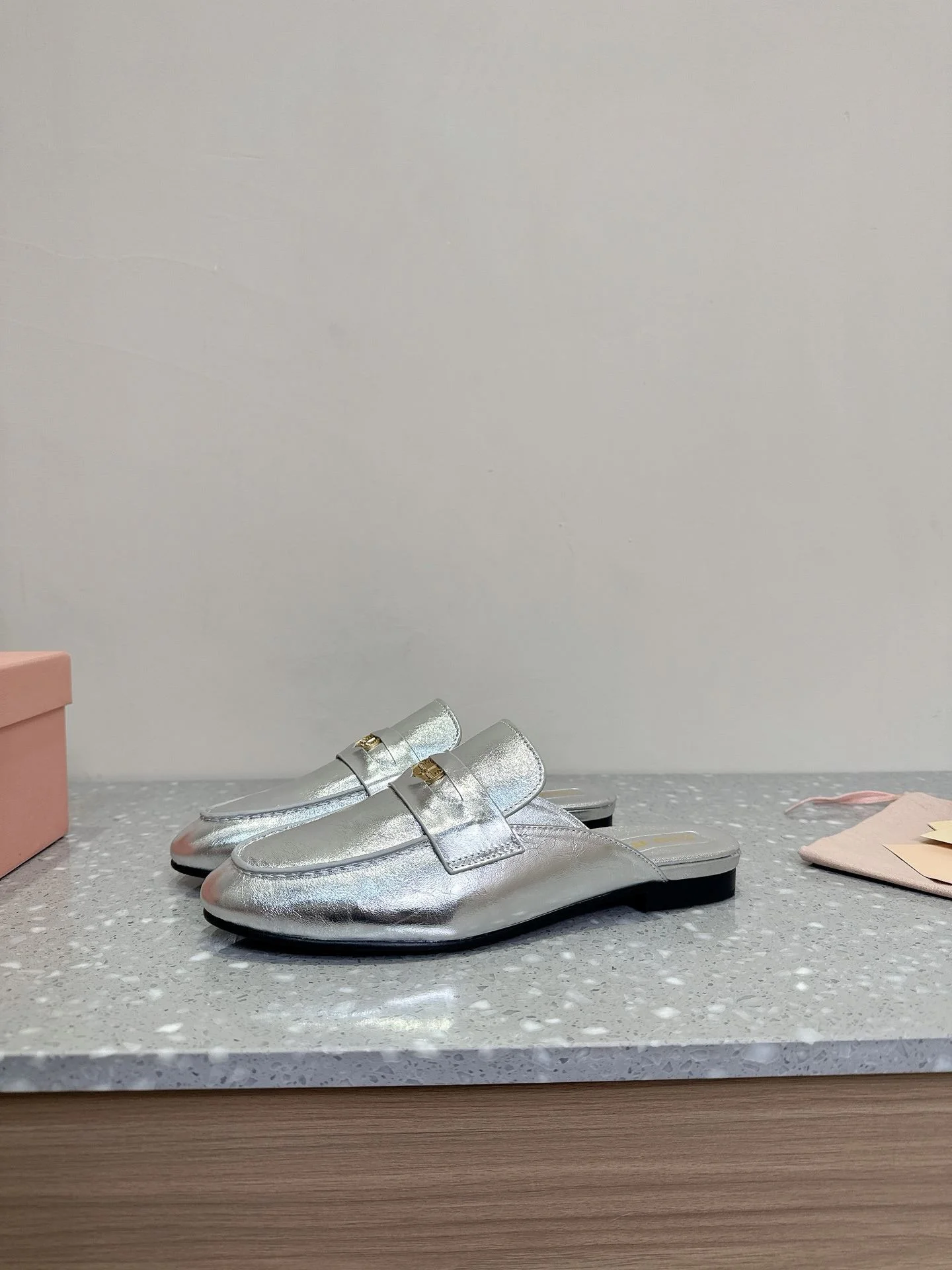 RelaxedFit Miu Miu Sandals 7565
