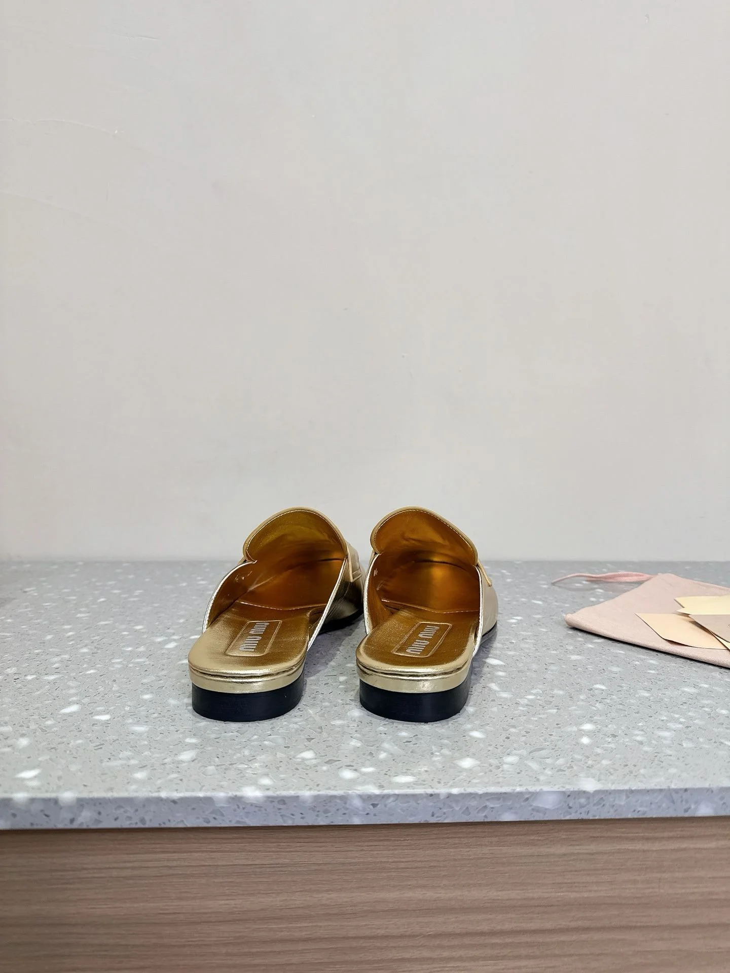 Unisex Miu Miu Sandals 7523