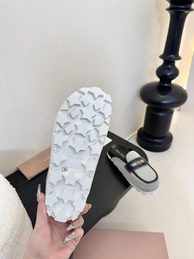 Unisex Miu Miu Sandals 7683