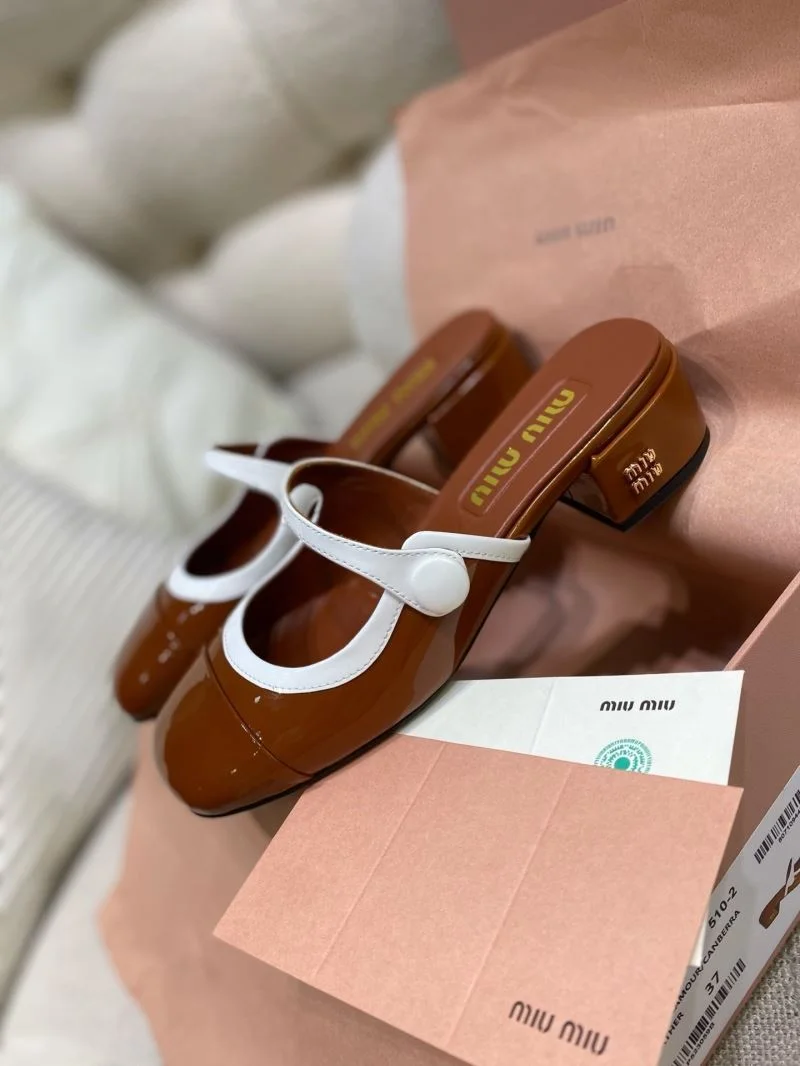 Miu Miu Sandals Stylish 11675