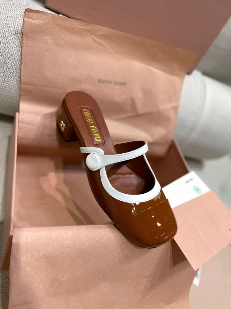 Miu Miu Sandals Stylish 11675