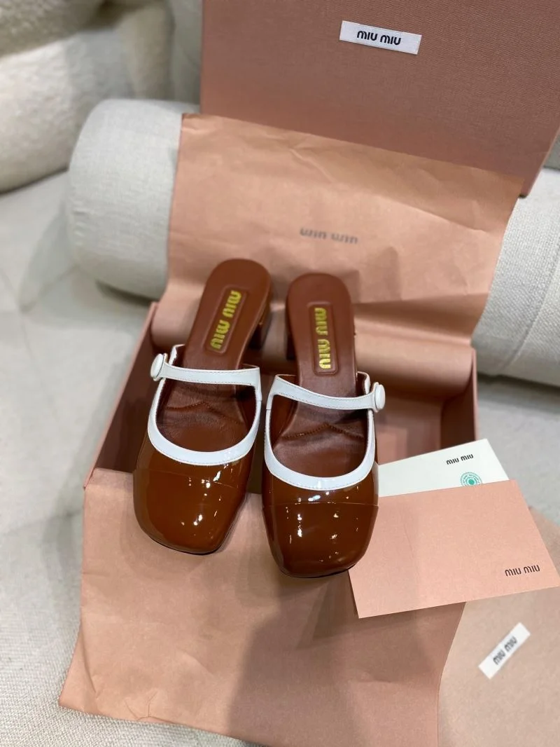 Miu Miu Sandals Stylish 11675