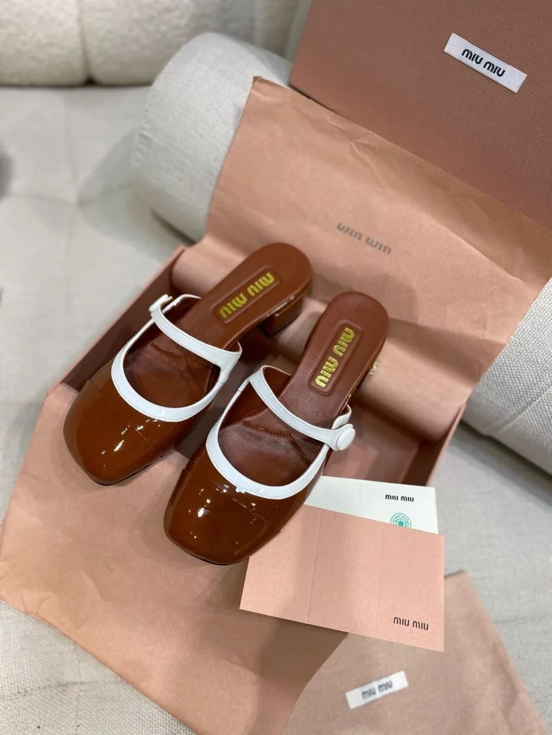 Miu Miu Sandals Stylish 11675