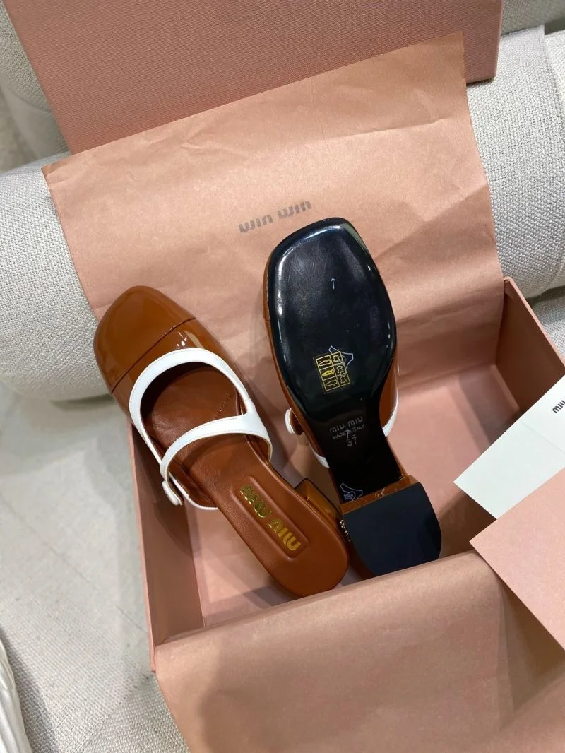 Miu Miu Sandals Stylish 11675