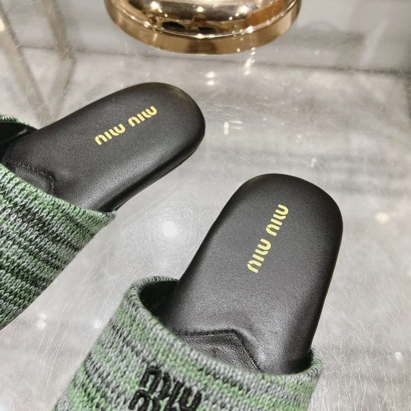Miu Miu Sandals Vibrant 11673
