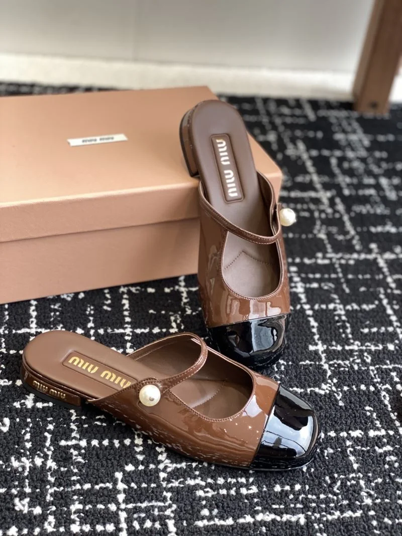 Miu Miu Sandals EasyMatch 11655