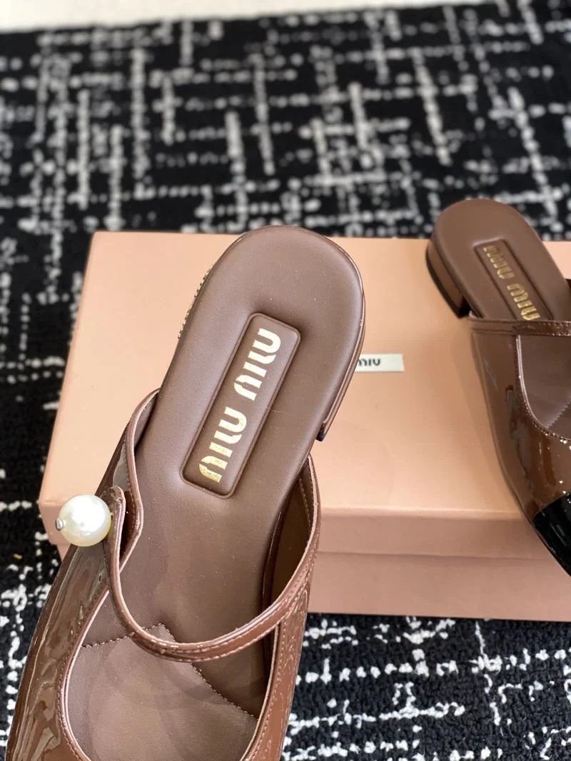 Miu Miu Sandals EasyMatch 11655