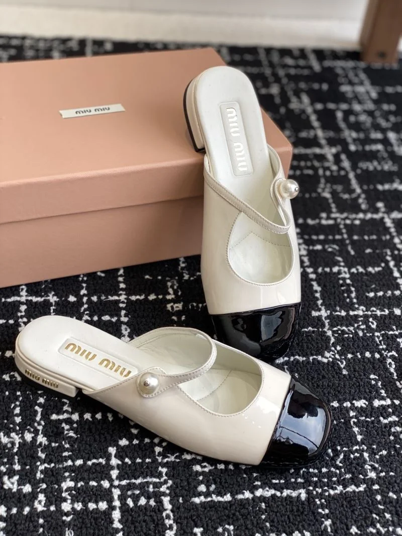 Miu Miu Sandals Comfortable 11680