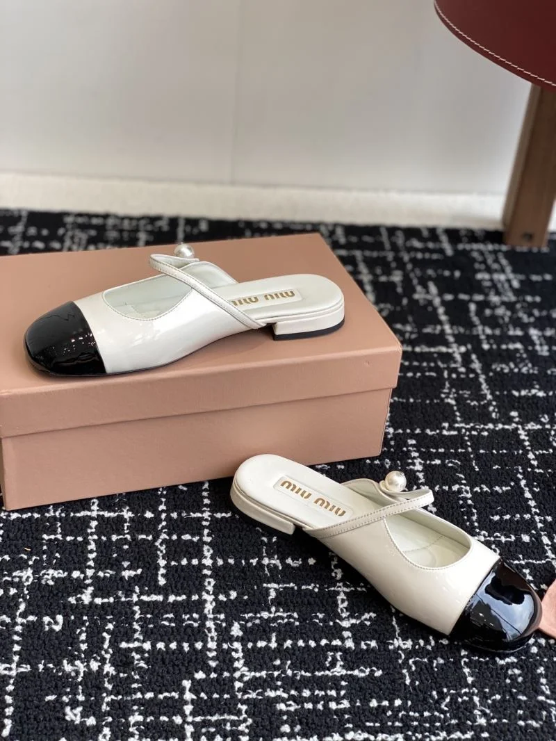 Miu Miu Sandals Comfortable 11680