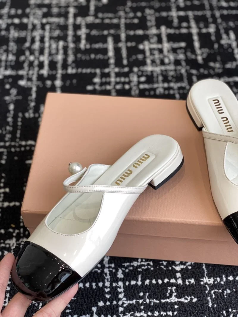 Miu Miu Sandals Comfortable 11680