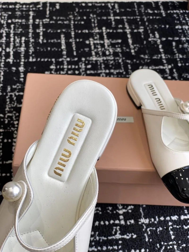Miu Miu Sandals Comfortable 11680
