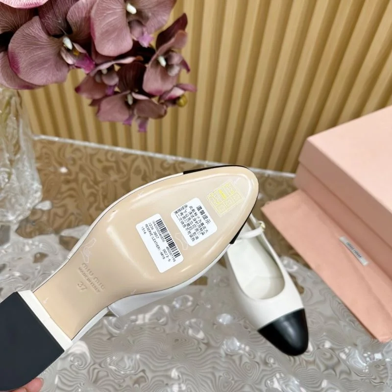 Bright Miu Miu Sandals 11647
