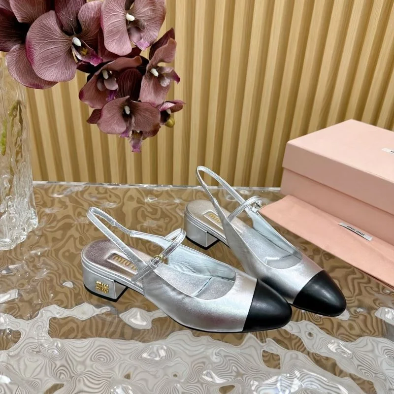 Miu Miu Sandals ModernLook 11651