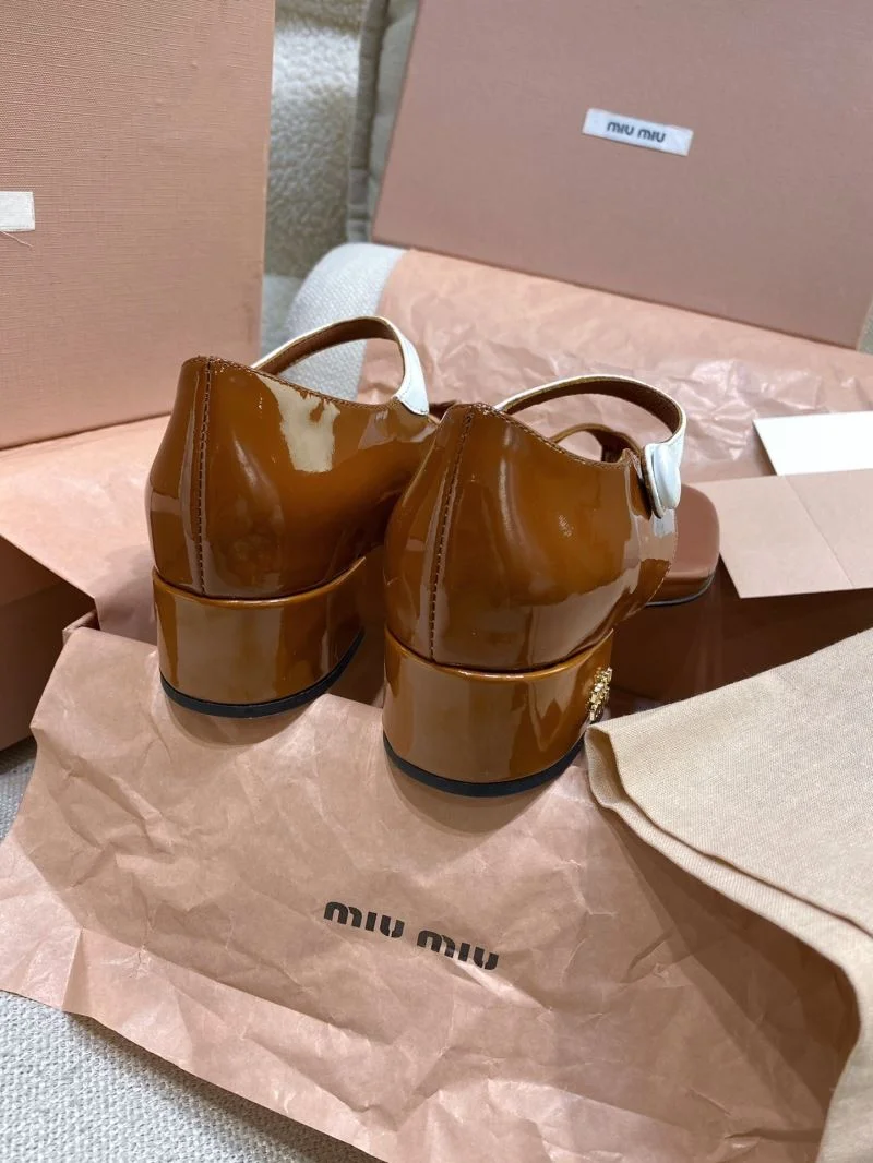 Miu Miu Sandals Stylish 11643