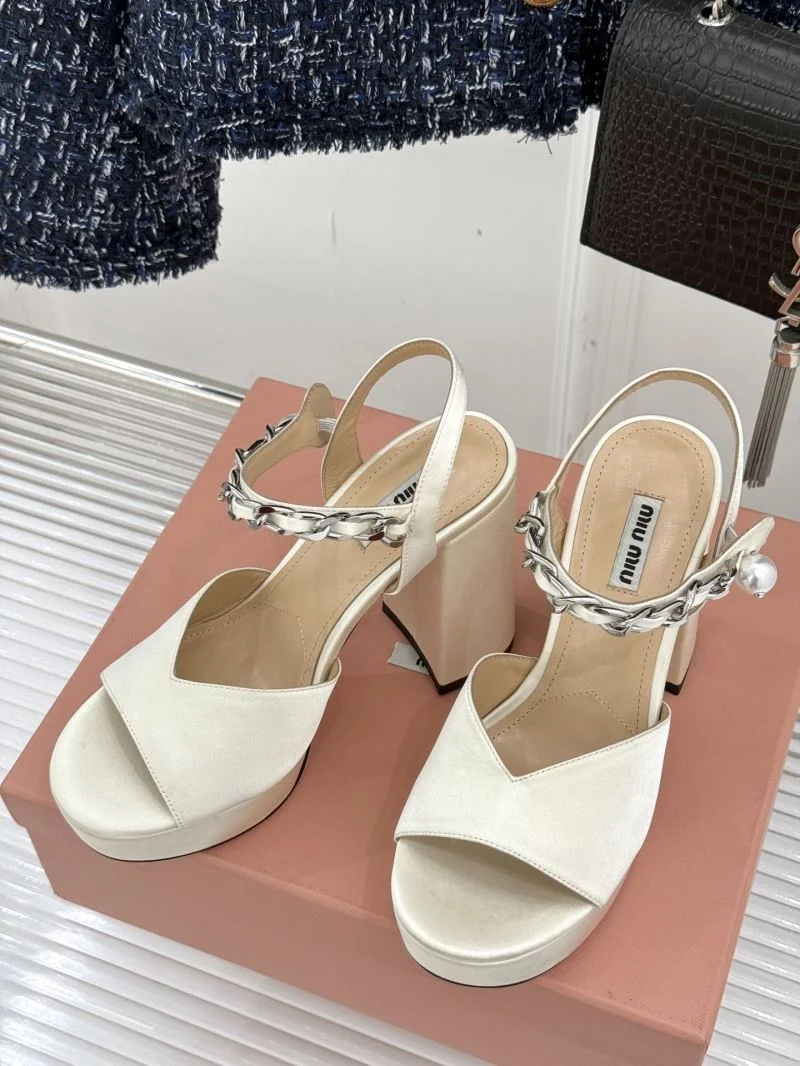 Miu Miu Sandals Trendy 11609