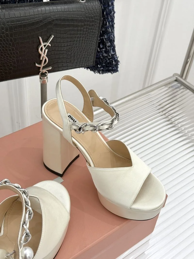 Miu Miu Sandals Trendy 11609