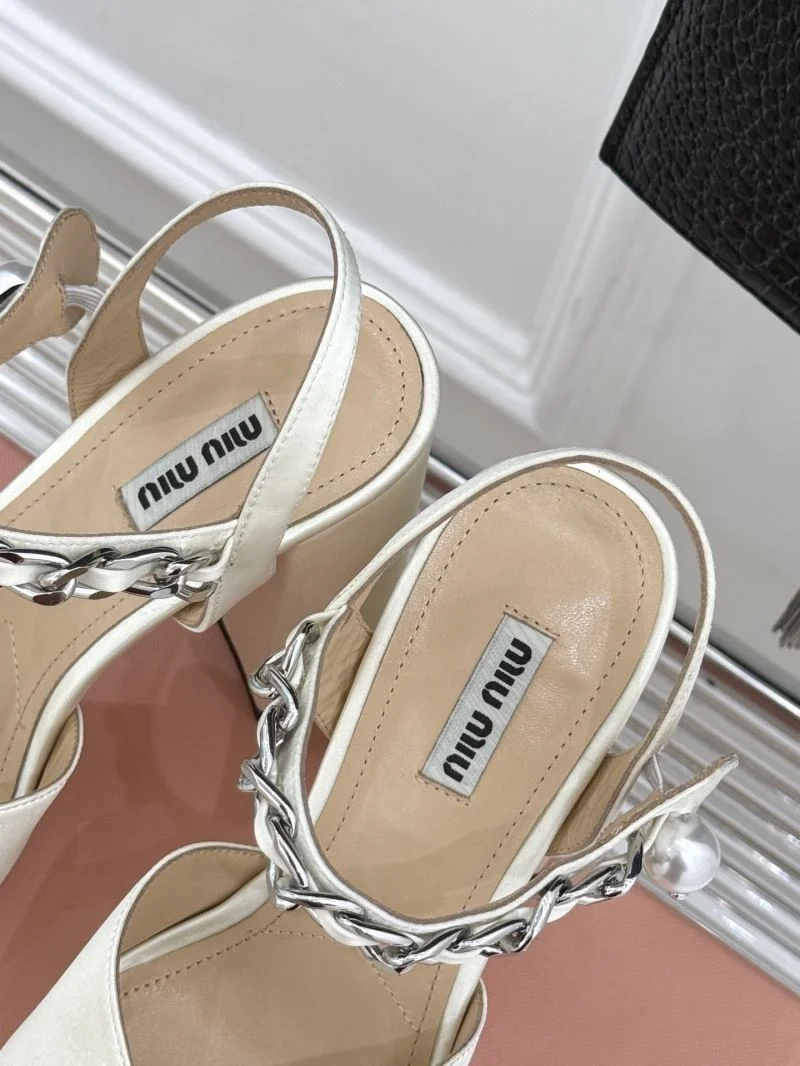 Miu Miu Sandals Trendy 11609