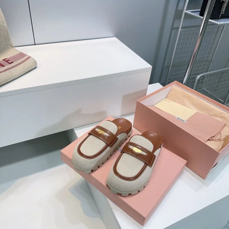 Miu Miu Sandals Vibrant 11608