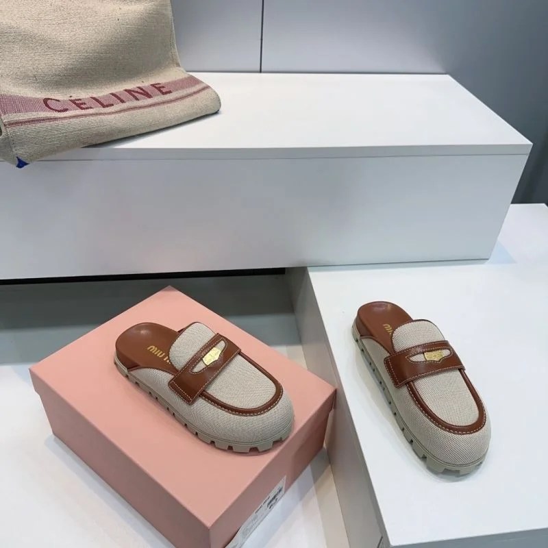 Miu Miu Sandals Vibrant 11608