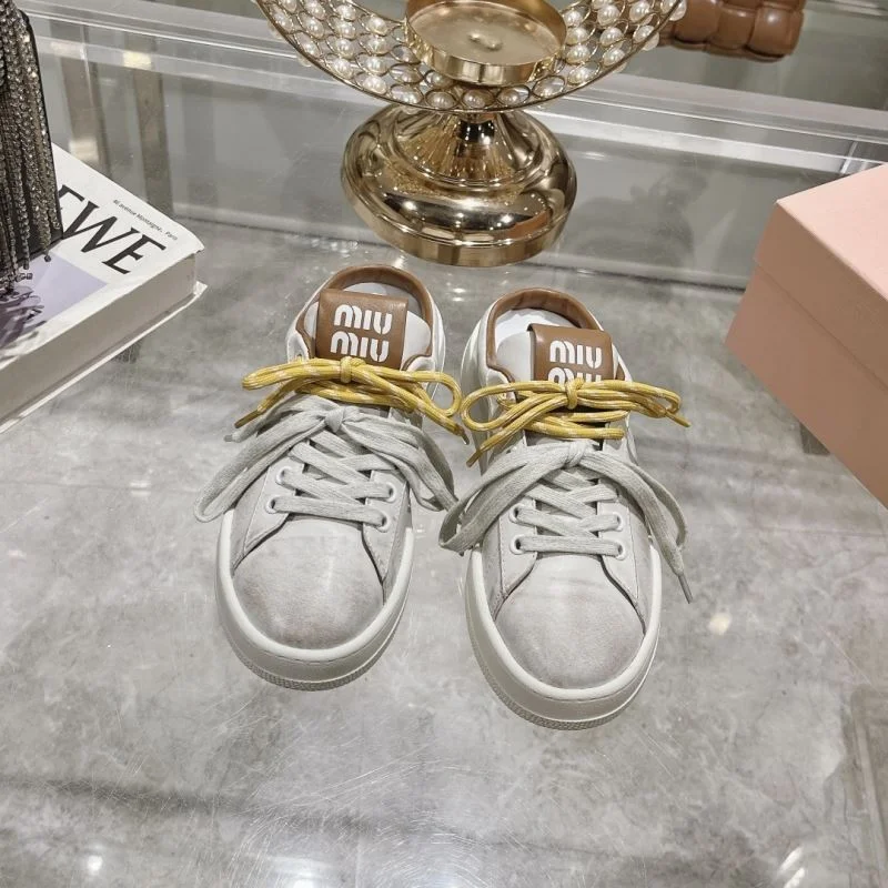 Miu Miu Sandals Trendy 9617