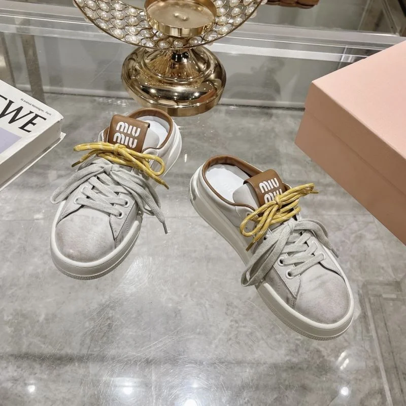 Miu Miu Sandals Trendy 9617