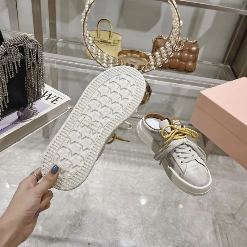 Miu Miu Sandals Trendy 9617